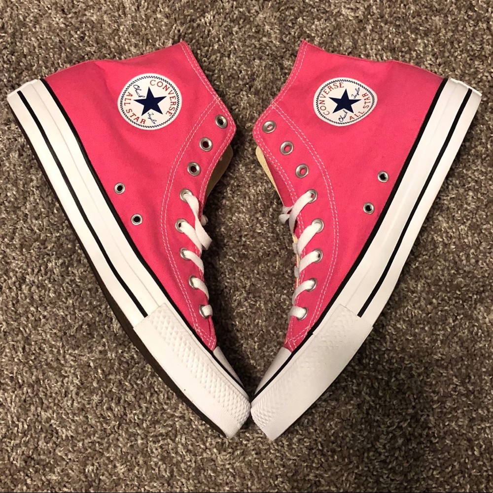 😎NWOT Converse Unisex Sneakers😎